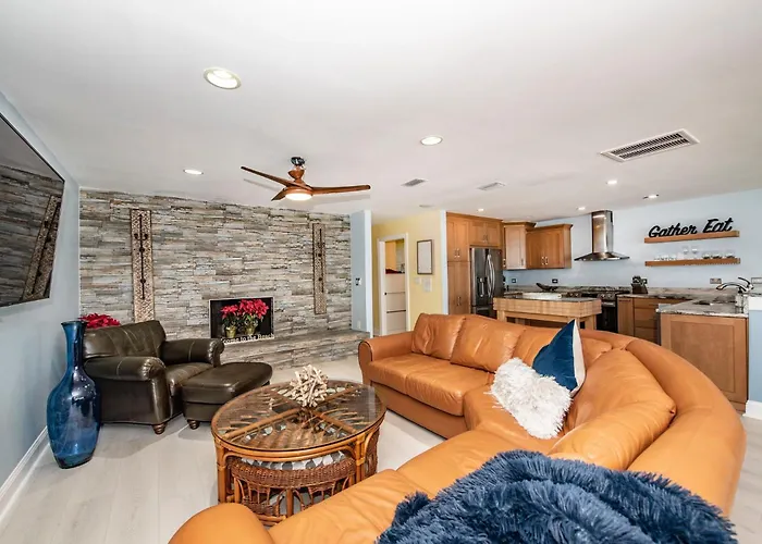 Holiday home 4bedroom Condo-gulf Views-on The Clearwater Beach