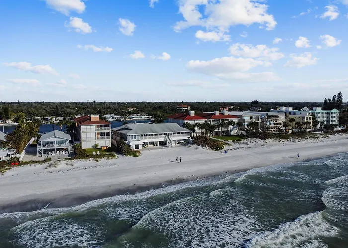4bedroom Condo-gulf Views-on The Holiday home